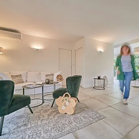 Semesterbostad House 3 Bedrooms-3 Bathrooms-swimming Pool-tennis